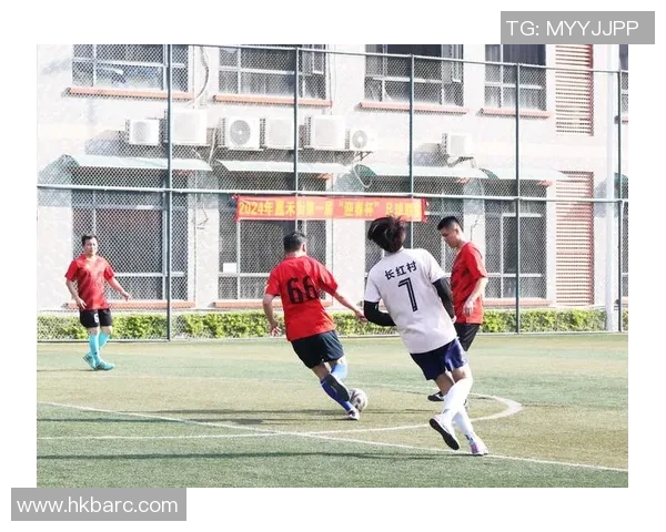 黄强独家分享足球心得与技巧助你提升球技与战术理解 黄强独家分享足球心得与技巧助你提升球技与战术理解