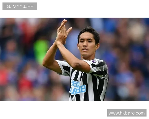 足球明星身体数据全解析体型与运动表现的完美结合揭秘